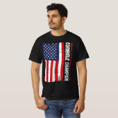 トロフィーチャンピオンおもしろい豆バッグコーンホールプレイヤーフラグ Tシャツ (正面フル)