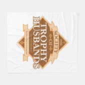 トロフィー夫協会 フリースブランケット (正面(横))