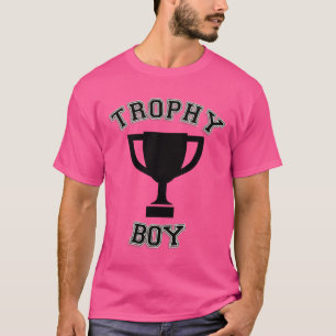 トロフィー少年ユーモア Tシャツ