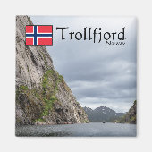 トロルフィヨルドの記念品 マグネット (正面)