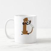 トロンボーンを遊んでいるカワウソ コーヒーマグカップ (左)