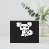 トロンボーン奏者のトロンボーン選手がトロンボーンを持つコアラ選手 ポストカード (スタンド正面)