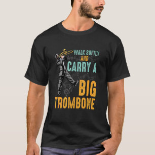 トロンボーン奏者の大きな運スンボ選手 Tシャツ
