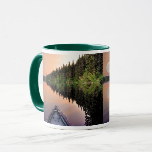 トワすごいイライトのカヌーから湖の上の月 マグカップ (正面左)