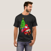 トンおもしろいクリスマスの木に贈られるサンタクロース Tシャツ (正面フル)