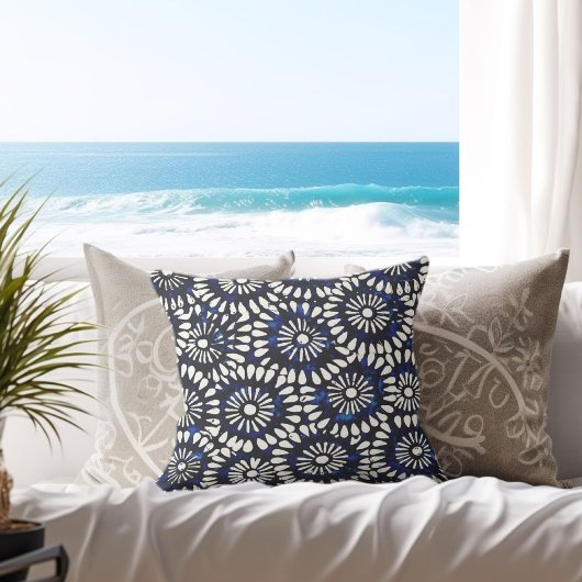 トンガろうけつ染め クッション