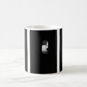 トンネルの終点のライト コーヒーマグカップ (中央)