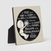 トンネル内のライト フォトプラーク (正面)