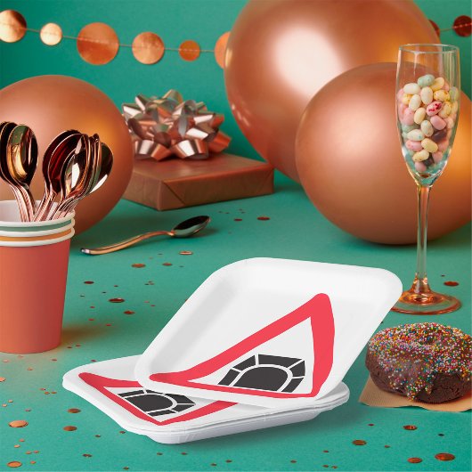 トンネル警告の道路標識の交通記号 ペーパープレート