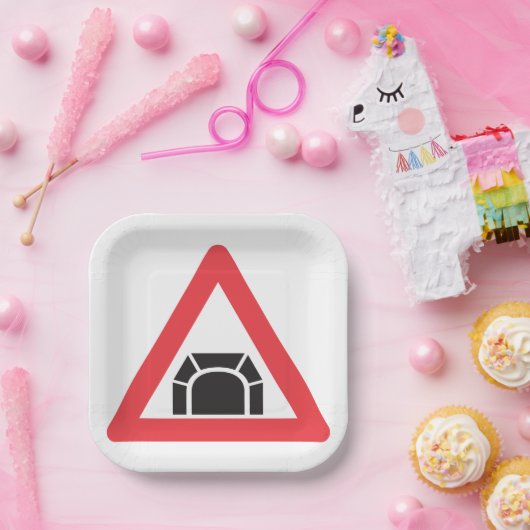 トンネル警告の道路標識の交通記号 ペーパープレート (パーティー)