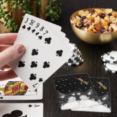 トンボに驚くタキシード猫 トランプ (インサイチュ)