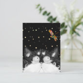 トンボに驚くタキシード猫 ポストカード (スタンド正面)