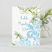 トンボの渦巻きスクロール モダン フラワール テーブル ナンバー 招待状 (スタンド正面)