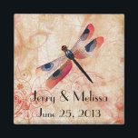 トンボ花果結婚式の引き出物磁石 マグネット<br><div class="desc">このドラゴンフライ結婚式の引き出物マグネットは私の水色のドラゴンフライをデジタルアートの積層背景に特色づける。夏の素晴らし結婚式やトンボをテーマにした結婚式のために。</div>