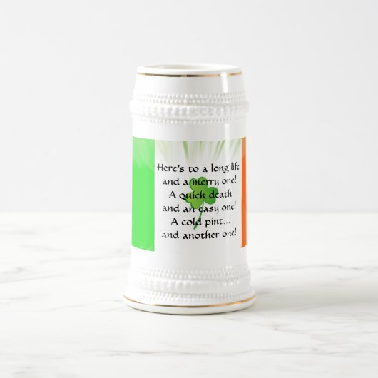 トーストのステインのアイルランドのマグ ビールジョッキ (中央)