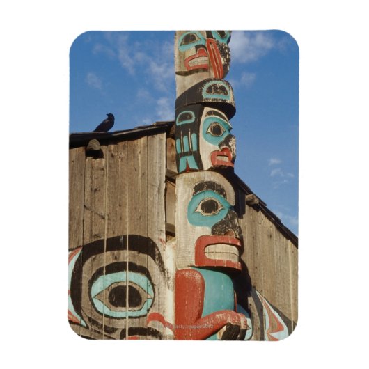 トーテムポール、ハイネス、アラスカの低角度ビュー マグネット (縦)