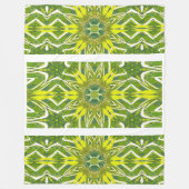 トーテムワイルドフラワー13 フリースブランケット (正面)