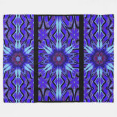 トーテムワイルドフラワー3 フリースブランケット (正面(横))