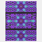 トーテムワイルドフラワー9 フリースブランケット (正面)