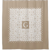 トープ・ダマスクと鱗状縁どのモノグラム シャワーカーテン (正面)