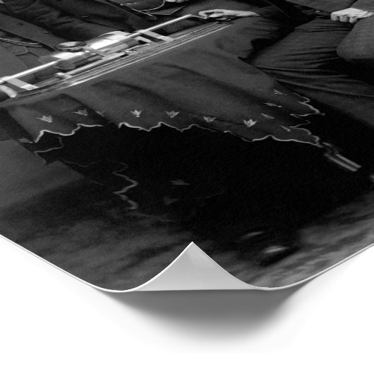 トーマス・エジソンと彼の蓄音機 ポスター (角)