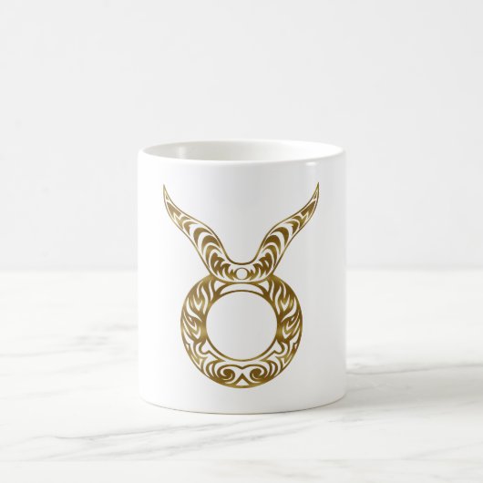 トーラス〔占星術の〕十二宮図 – トライバル金ゴールド コーヒーマグカップ (中央)