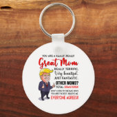ドおもしろいナルドトランプ本当にマ素晴らしマ、ママL キーホルダー (正面)