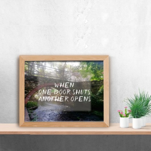 ドアが閉まるとポスターが開く引用文 ポスター