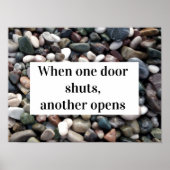 ドアが閉まると別のドアが開く引用文 ポスター (正面)