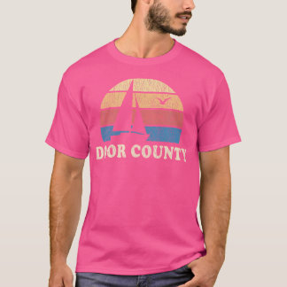ドアカウンティー・ウィスコンシン州の帆船 70年代のレトロなサンセット Tシャツ