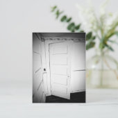 ドア不気味はがき ポストカード (スタンド正面)