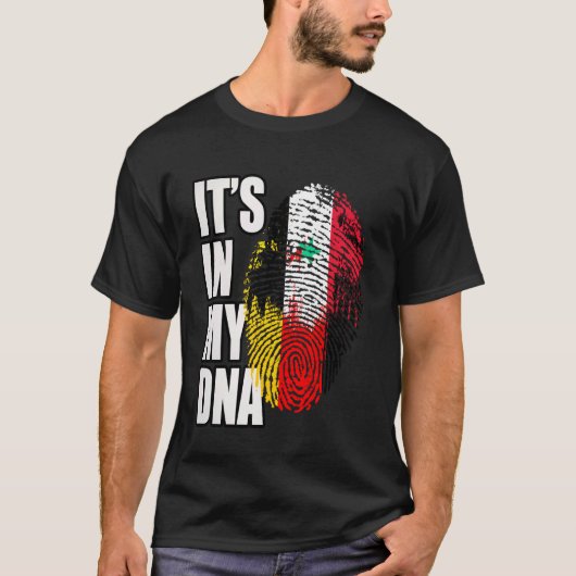 ドイツとシリアのDNA遺産の旗 Tシャツ (正面)