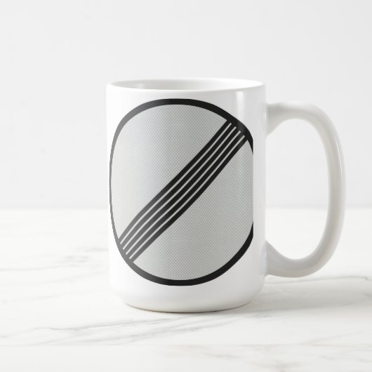 ドイツのアウトバーン「速度の制限」が襲わない コーヒーマグカップ (右)