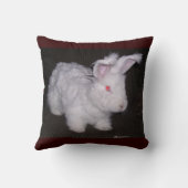 ドイツのアンゴラBUNNIEの枕 クッション (裏面)