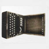 ドイツのエニグマのコーディング機械 フリースブランケット (正面(横))