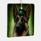 ドイツのシェパード犬の聖パトリックの日服 セラミックオーナメント (右)