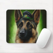 ドイツのシェパード犬の聖パトリックの日服 マウスパッド (マウス)