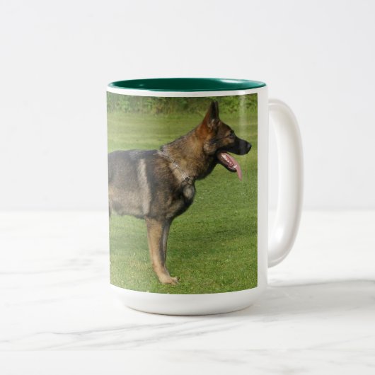 ドイツのシェパード・セラーフル ツートーンマグカップ (正面右)