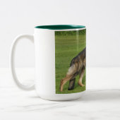 ドイツのシェパード・セラーフル ツートーンマグカップ (左)