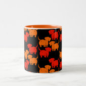 ドイツのダシュント犬のパターン ツートーンマグカップ (中央)