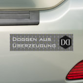 ドイツのドッグ DD アイデンティティ バンパーステッカー (車上)