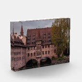 ドイツのニュールンベルクにある歴史的な建物 フォトブロック (左)