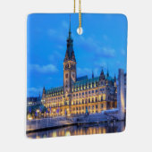 ドイツのハンブルクにあるRathausmarktの旧市庁舎 セラミックオーナメント (右)