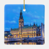 ドイツのハンブルクにあるRathausmarktの旧市庁舎 セラミックオーナメント (裏面)