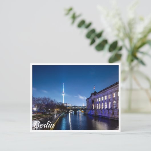 ドイツのベルリンにあるテレビ塔と博物館の島 ポストカード (スタンド正面)