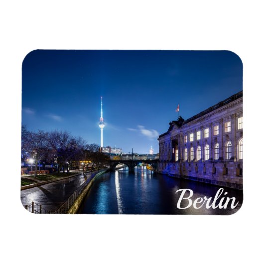 ドイツのベルリンにあるテレビ塔と博物館の島 マグネット (横)