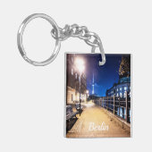 ドイツのベルリンのシュリー川近くのベンチ キーホルダー (正面左)