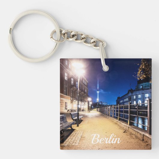 ドイツのベルリンのシュリー川近くのベンチ キーホルダー (正面)
