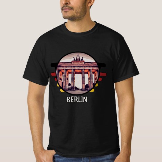 ドイツのベルリンの街並み Tシャツ (正面)