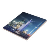 ドイツのベルリン大聖堂近くの石橋 タイル (側面)